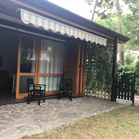 Lignano Pineta 200 M Dal Mare بيت للعطل لينانو سابيادورو